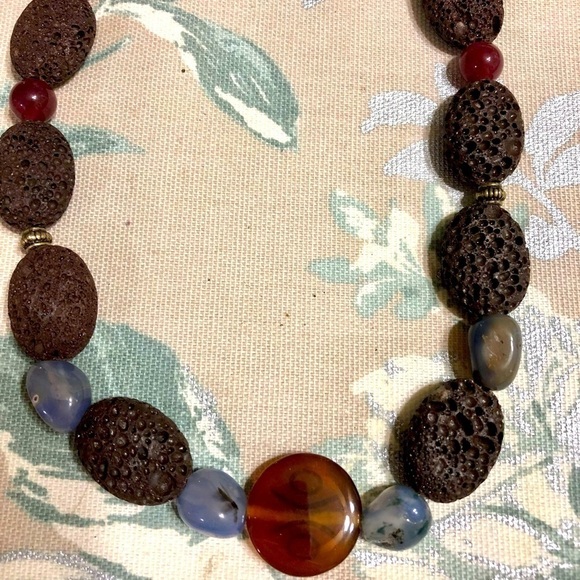 Beaded Stone Chunky Statement Necklace With Toggle Closure NWOT - Picture 13 of 15